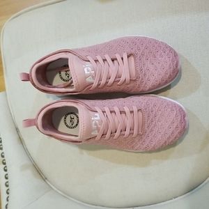 APL TeckLoom Phantom